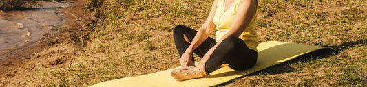 Reconecta contigo: Beneficios emocionales de practicar yoga al aire libre y cómo convertirlo en tu refugio