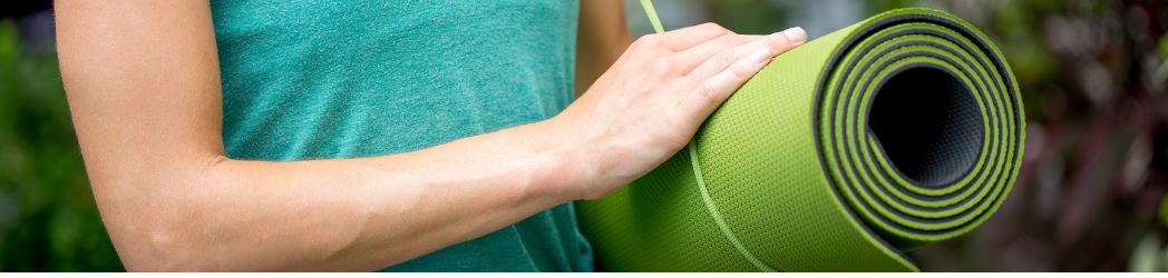 ¿Cómo debo curar mi tapete Manduka PRO?