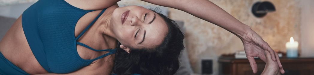 Prácticas de yoga suave para que poco a poco vayas fortaleciendo tu cuerpo